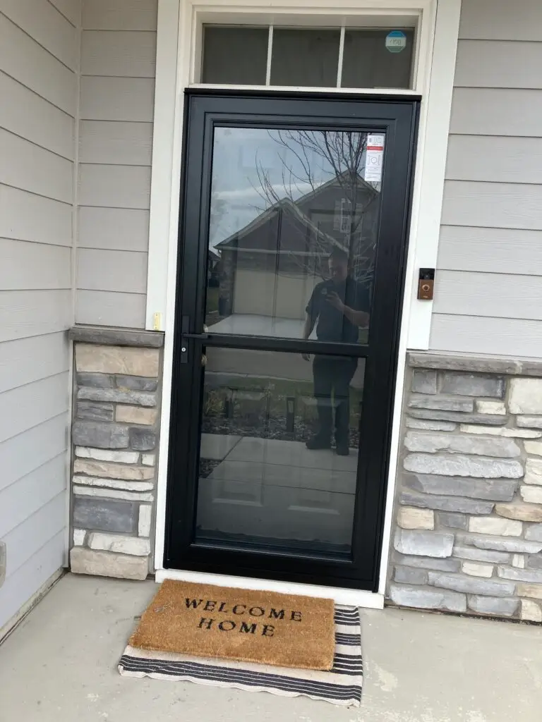 Screen Door Installation in Saint Paul